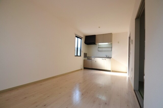 メゾンドール 弐番館の物件内観写真