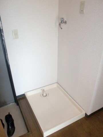 稲荷ハイツの物件内観写真