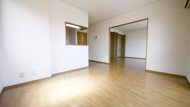 ルミエール Iの物件内観写真