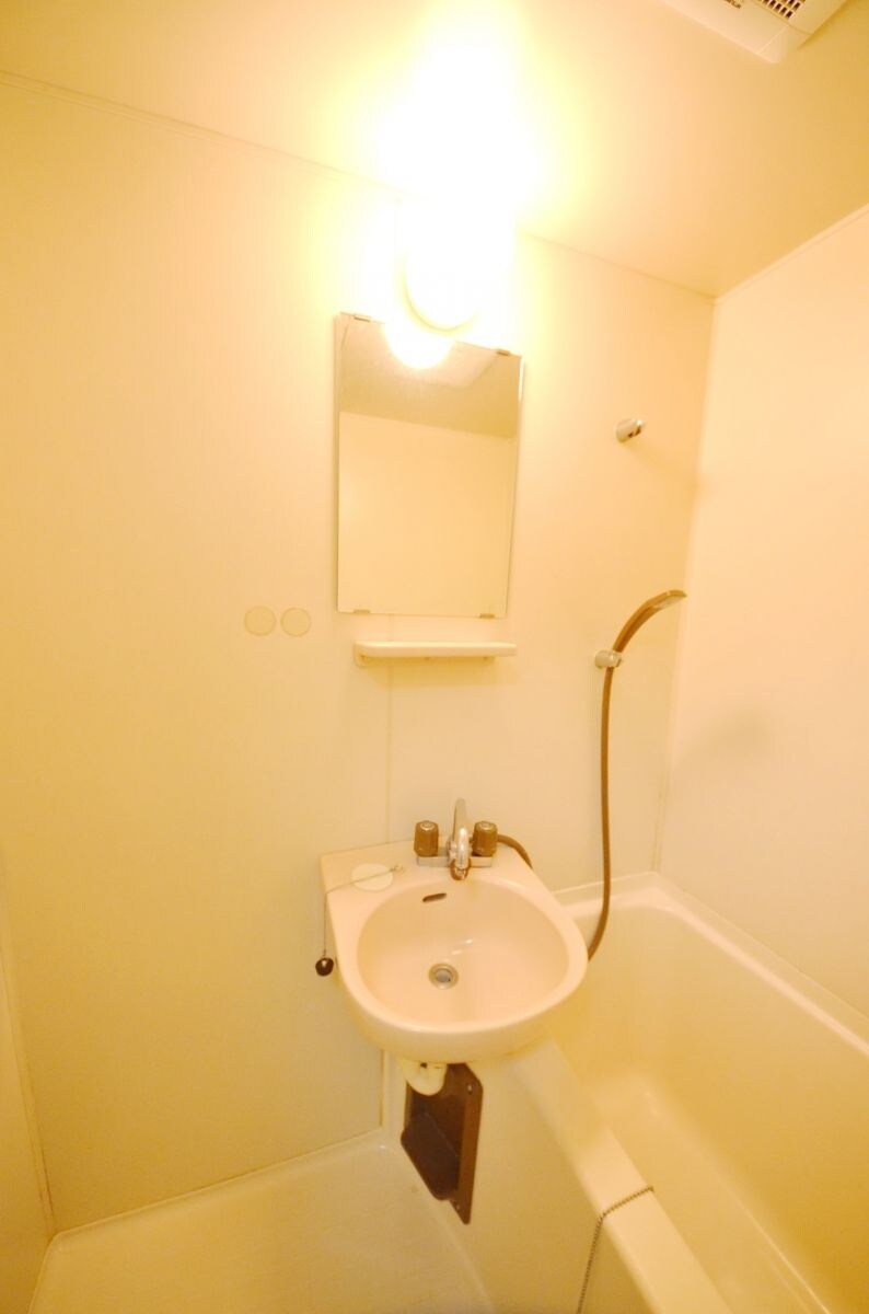 レオパレスエクレール上尾IIIの物件内観写真