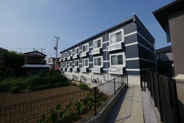 レオネクストセレーネの物件外観写真