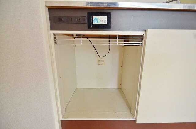 ジュネスカミコの物件内観写真