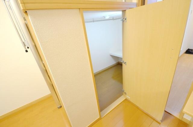 レオパレスKウッズIIの物件内観写真