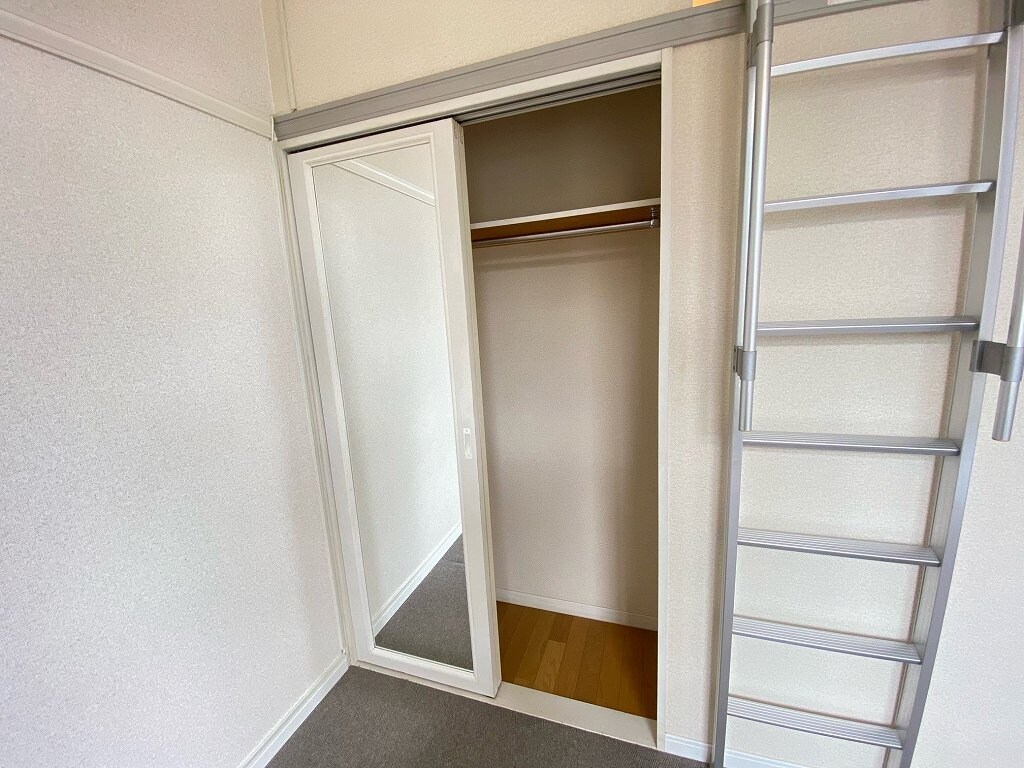 レオパレス原市壱番館の物件内観写真