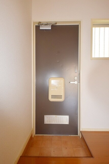 逆川ハイツの物件内観写真