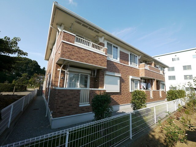 ポポラリタ パラッツオの物件外観写真