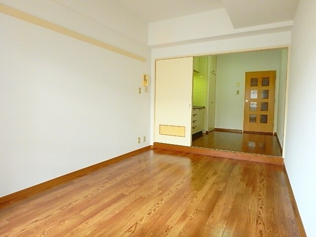 ホワイトガーデン東田の物件内観写真