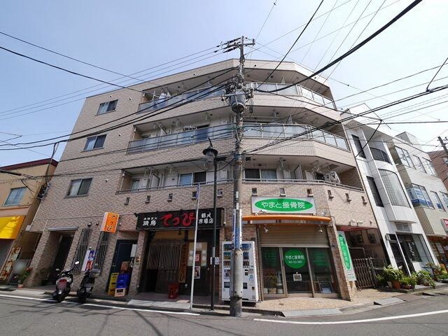 メゾンデマルシェの物件外観写真