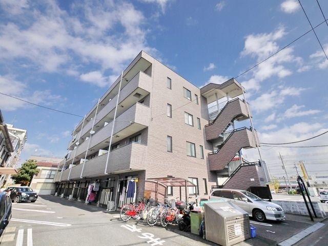 サンレジデンスの物件外観写真