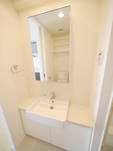 コスモリード川崎の物件内観写真