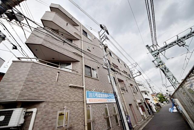 アビタシオン サノの物件外観写真