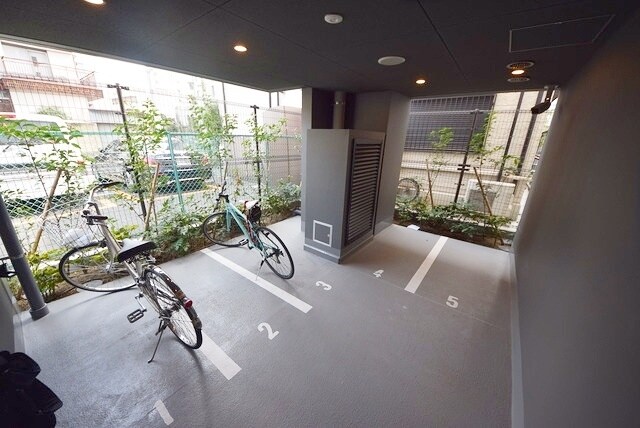 プライムメゾン本郷の物件内観写真