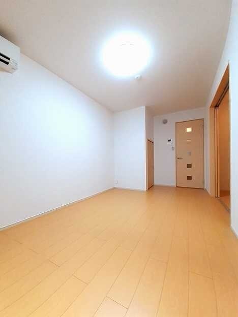 レフィナードソメイB棟の物件内観写真