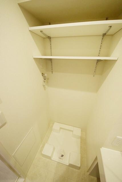 コスモグランス東日暮里の物件内観写真