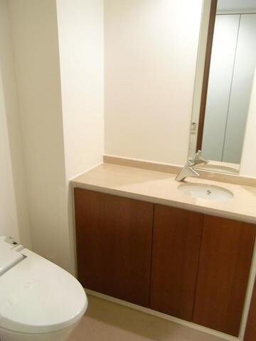 ヒルズ目白台(ヒルズメジロダイ)の物件内観写真