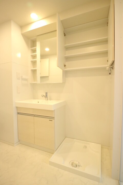 プラウドフラット中落合の物件内観写真