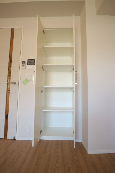 プラウドフラット中落合の物件内観写真