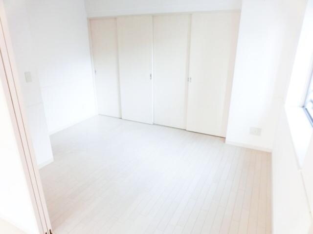 コンフォリア新中野IIの物件内観写真