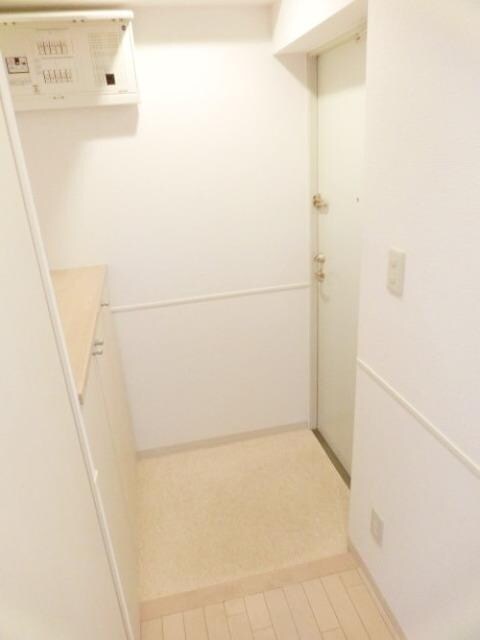 コンフォリア新中野IIの物件内観写真