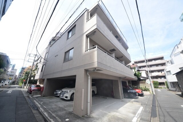 ラフィーネ幡ヶ谷の物件外観写真