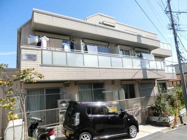 グラン・タヱの物件外観写真