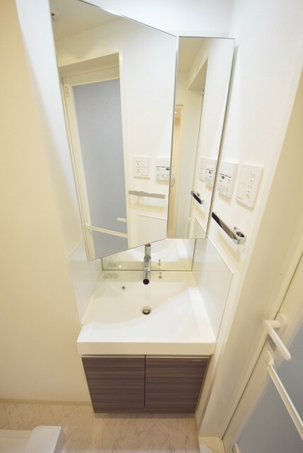 コンフォリア台東根岸の物件内観写真