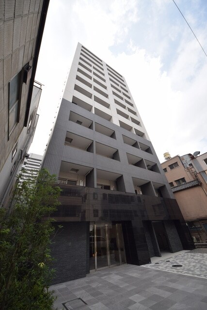 レオーネ南千住の物件外観写真