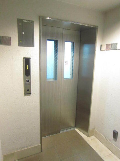 カスタリア神保町の物件内観写真