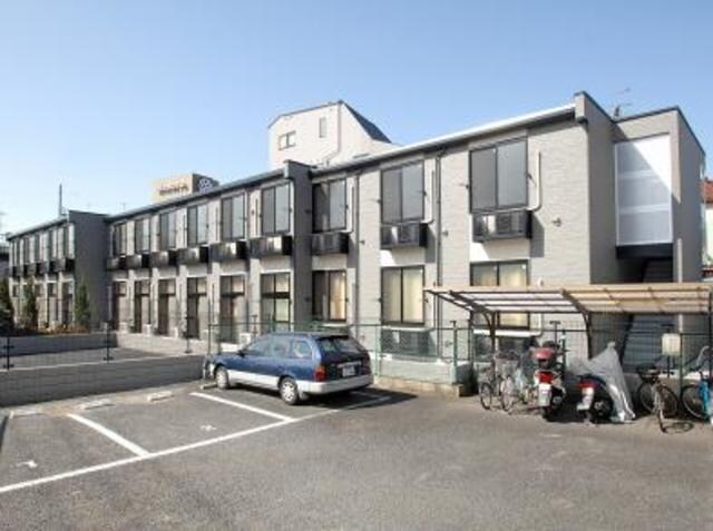 レオパレスフォレストの物件外観写真