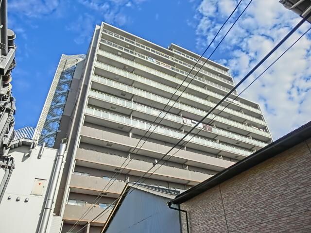 ロイヤルKJの物件外観写真