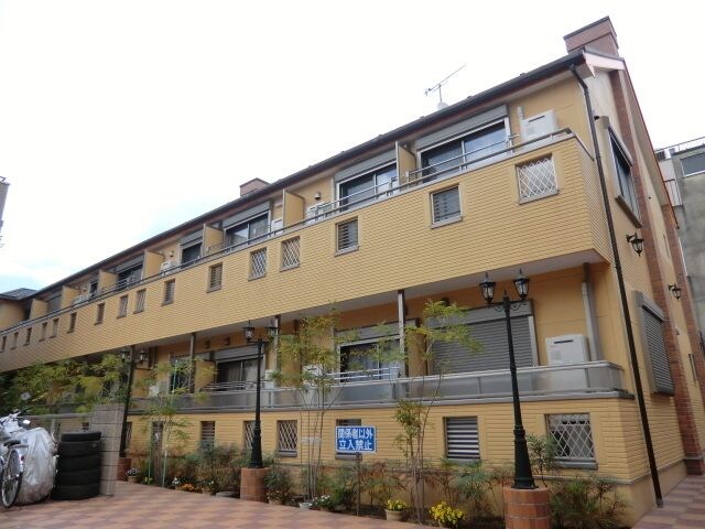 アーバングレース参番館の物件外観写真