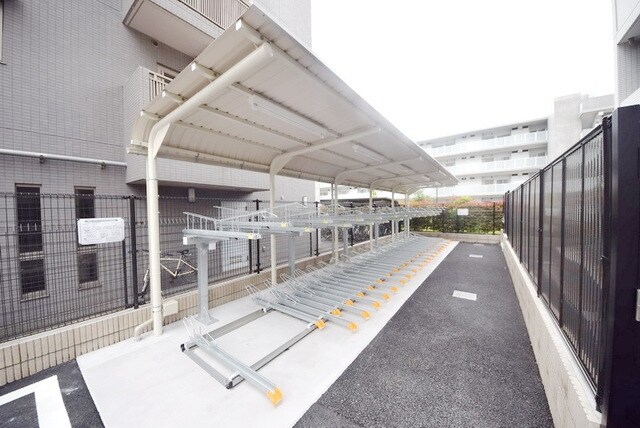 ライジングプレイス綾瀬三番館の物件内観写真