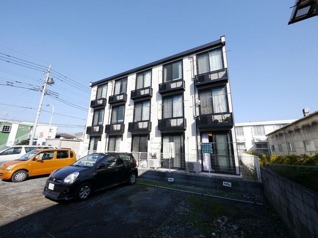 レオパレスNANPEIの物件外観写真