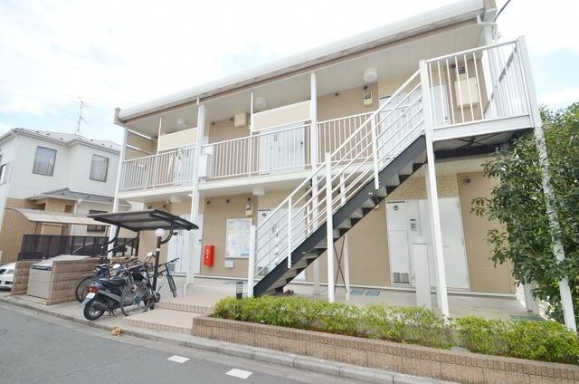 レオパレスギンモクセイの物件外観写真