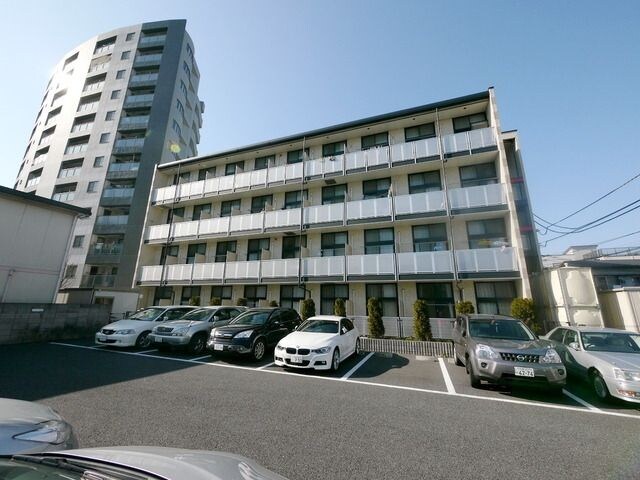 レオパレスMARUKAの物件外観写真