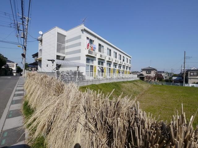 レオパレスレイヒルズ 20923の物件外観写真