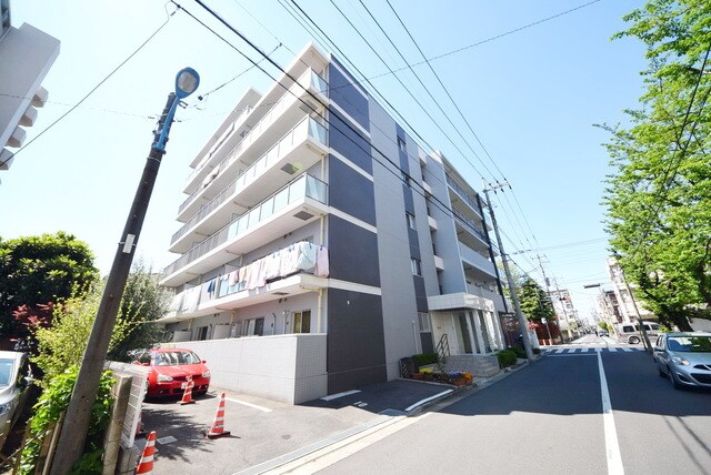 Plus-Dの物件外観写真