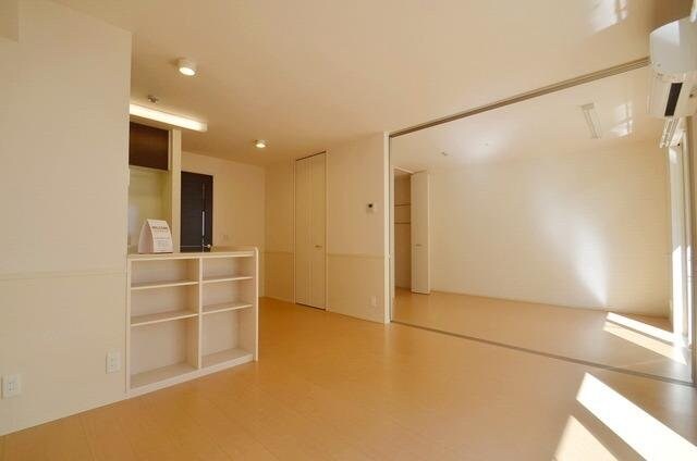 ロイヤルローズの物件内観写真