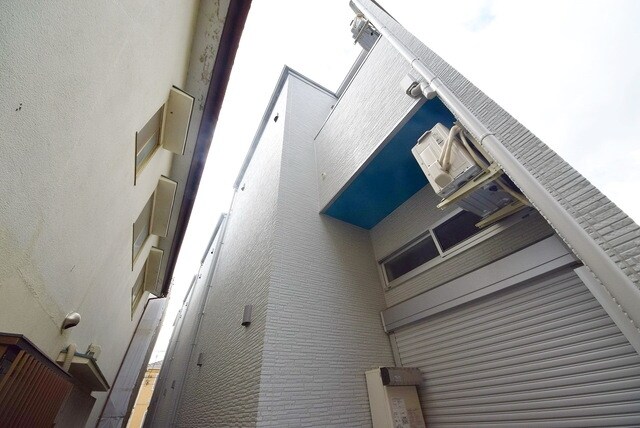 セカンドステージの物件外観写真