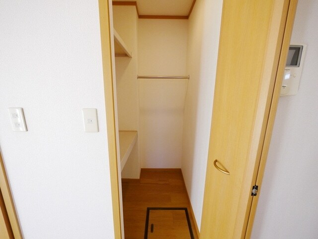 プレイン上峰Iの物件内観写真