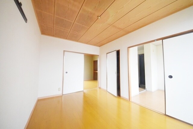 フジスカイマンションの物件内観写真