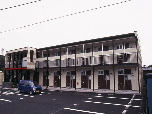 レオパレスサンピュアIの物件外観写真