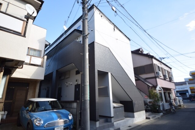 レイラタウン東林間の物件外観写真