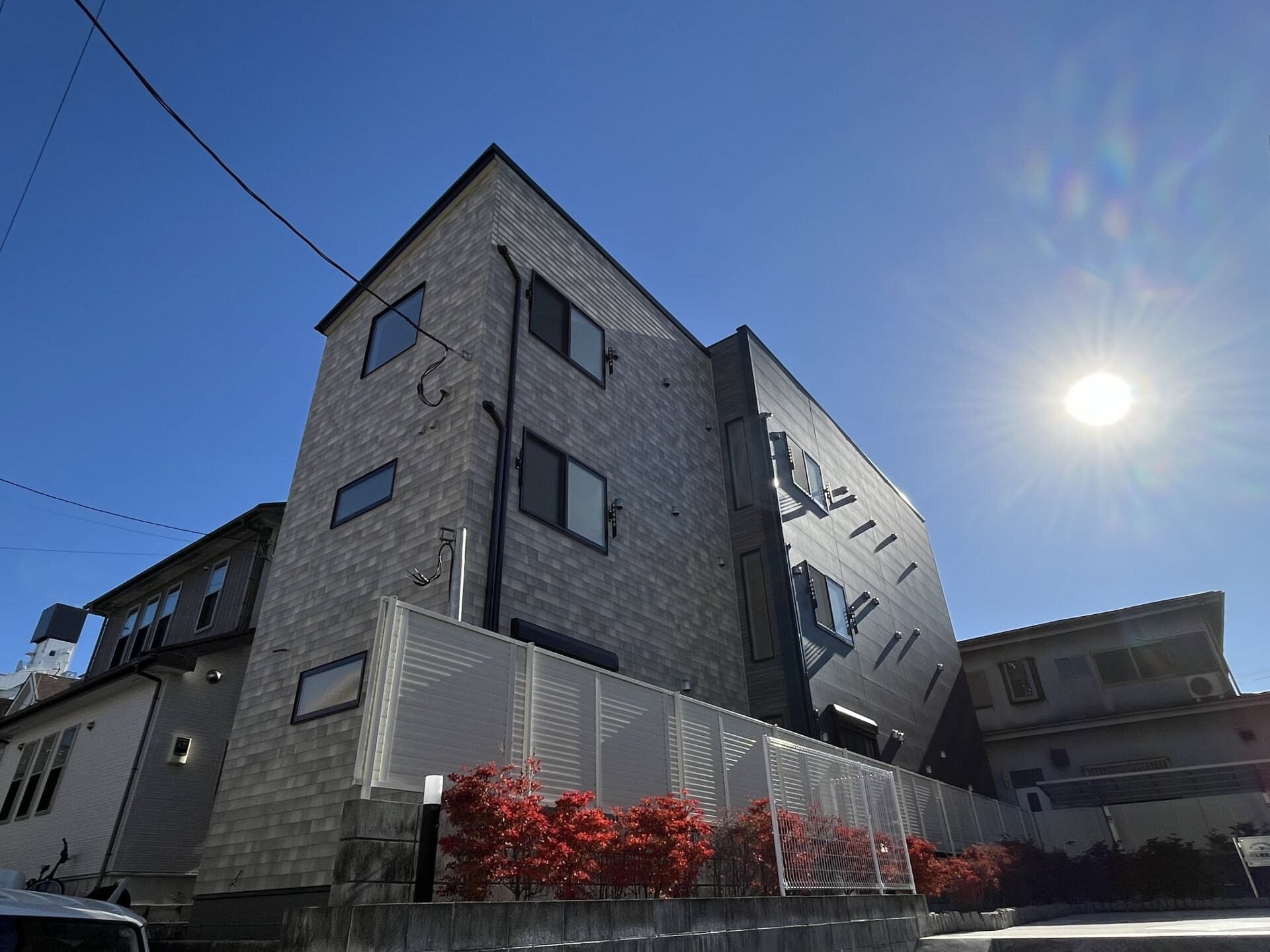 アザーレ・ソラ相武台の物件外観写真