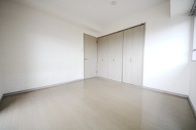 サザントゥリーIIの物件内観写真