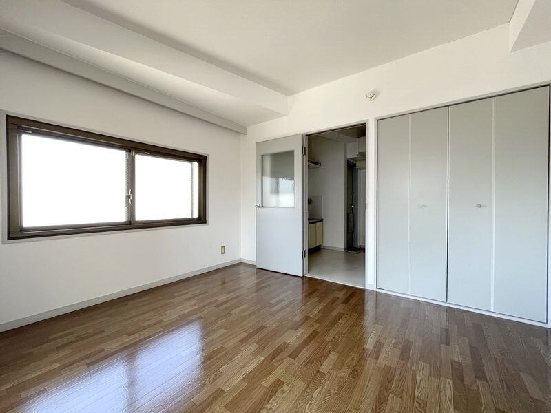 グランドステータス日高の物件内観写真