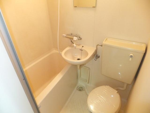 クレッセントハウスの物件内観写真