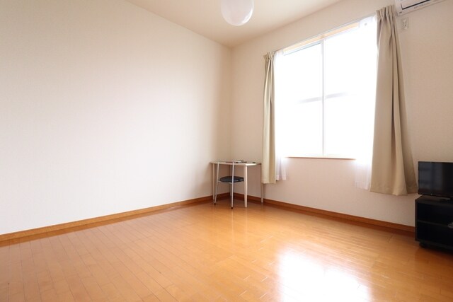 レオパレス鶴間アイリスIIの物件内観写真