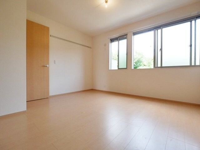 ウィスタリアの物件内観写真