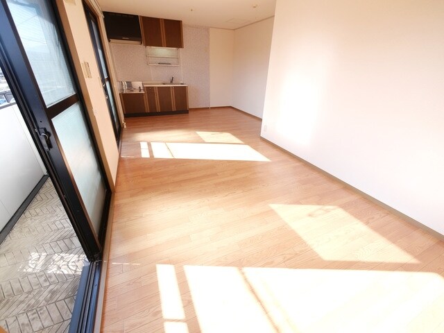 ルミエールAの物件内観写真